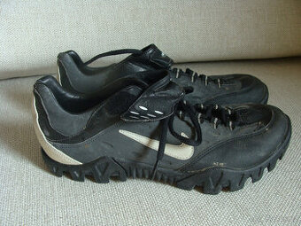 Cyklistické tretry kros, gravel, MTB Nike vel. 43