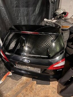 Ford Mondeo mk4 zadní kufr