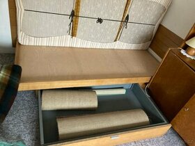 dřevěná postel s šuplíkem a matrací - 1