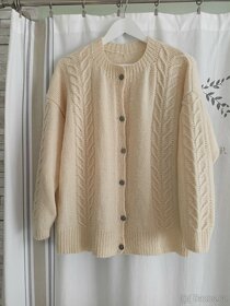 Ručně pletený svetr - 1