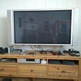 Prodám 50" plazmový monitor Panasonic TH 50PH10ES + DVB-T2 b