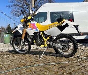 Suzuki DR 350