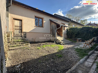Pěkný, prostorný RD 4+KK, 90m2, pozemek 348m2, okr. Kladno-L