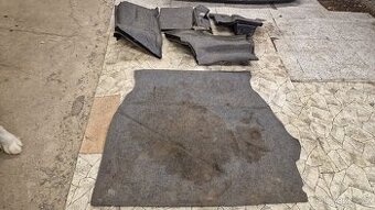 BMW E34 - kufr obložení, koberec