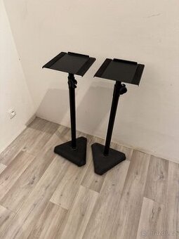 Stojany na reproduktory Gravity SP 3202