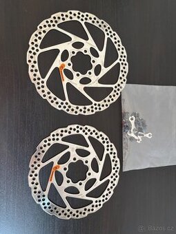 Brzdové kotouče Shimano SM-RT56