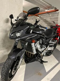 Yamaha FZS 1000 Fazer