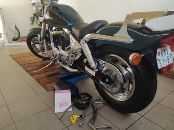 Suzuki Marauder VS 800