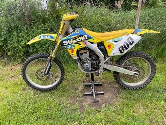 Suzuki rmz 250