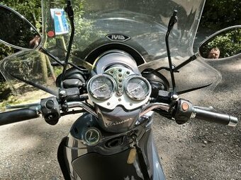 Piaggio Beverly 250 cruiser