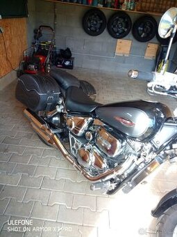 Suzuki VZ 800 Marauder