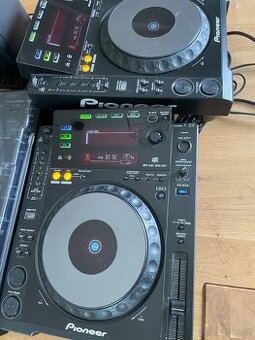 Prodam 2x CDJ 900 Pioneer