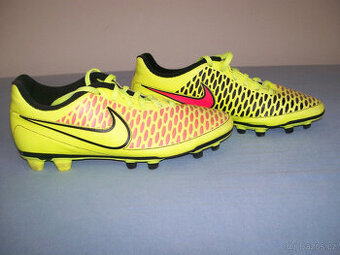 Kopačky NIKE MAGISTA - č. 40