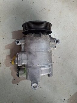 Kompresor klimatizace Nissens 890632