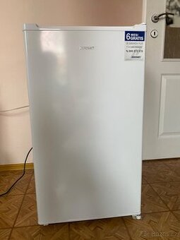 Menší lednice zn. Zerowatt