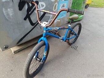 Freestyle BMX kolo GT
