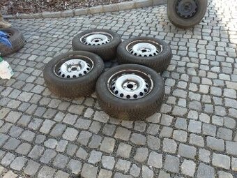ZIMNÍ PNEU + DISKY 185/65R15 DACIA 15" RENAULT