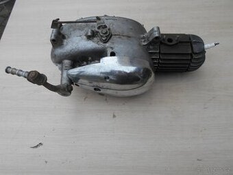 Jawa 550 pařez motor