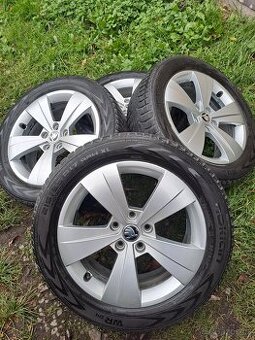 Alu kola 5x112 originál Škoda Superb III 215/55 R17