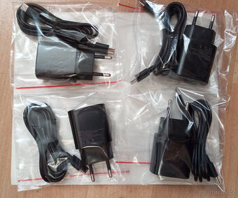 Prodám rychlonabiječku pro telefon univerzalní