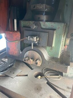 Excentrický lis LEXN 100 C