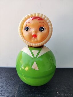 Retro hračka - panenka