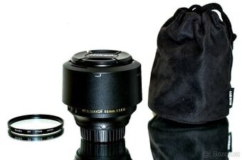 Nikon AF-S Nikkor 85mm 1:1,8 G + UV filtr TOP STAV