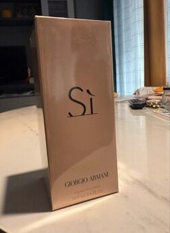 Armani sí