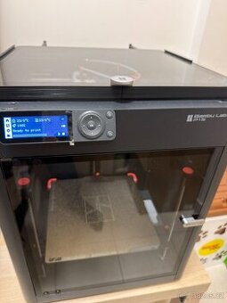 3D tiskárna Bambulab P1S 150h natištěno