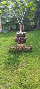 Tera  s příslušenstvím.