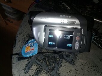 Sony DCR-DVD 105E Handycam