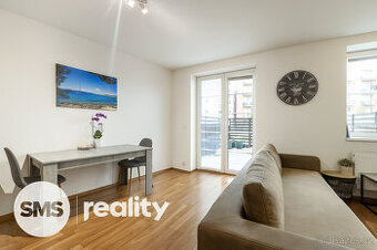 Prostorný byt 2+kk se soukromým vstupem a velkou terasou, Há