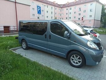Opel Vivaro 2.5cdti long