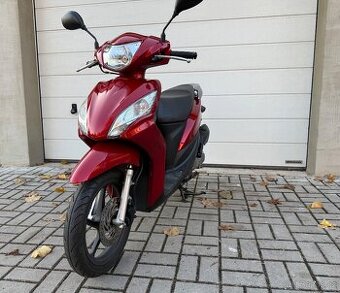 Honda Vision 110, pouze 7000km, Cz doklady