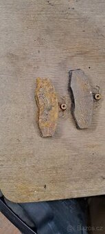 Destičky na škoda felicia, favorit a ford siera