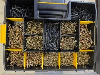 Sada vrutů a hmoždinek