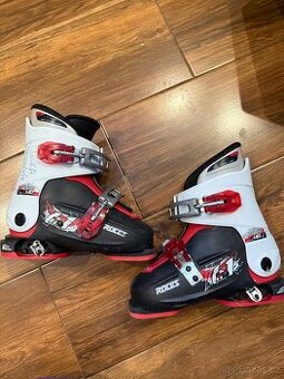 Prodám lyžáky vel 30-35