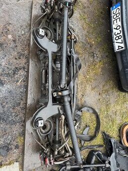 Zadni nápravnice Mercedes w204