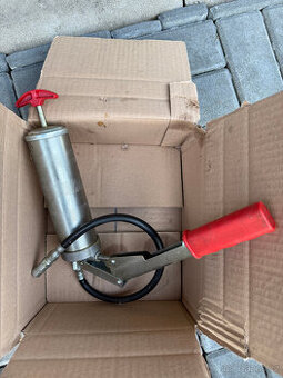 Mazací lis - maznice