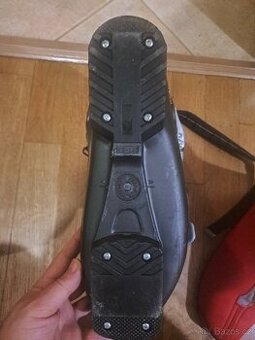 Lyžařské boty 270