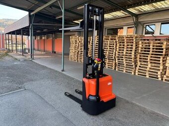 Ručně vedený vysokozdvižný vozík HC, 1500kg