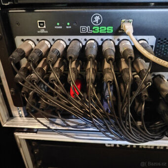 Mackie DL32S