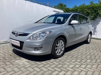 Hyundai i30, 1,6 CRDi CW 66 kW, klimatizace, STK do 05/26