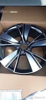 Prodám alu disk 18 palců VW