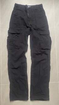 Černé Cargo Straight kalhoty zn. Bershka, vel. 32