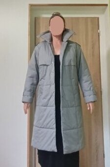 ŠEDÝ DÁMSKÝ ZIMNÍ KABÁT