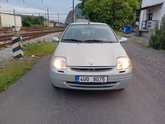 Renault thalia 1.4 MPI tažné zařízení málo najeto