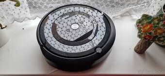 Robotický vysavač iRobot Roomba