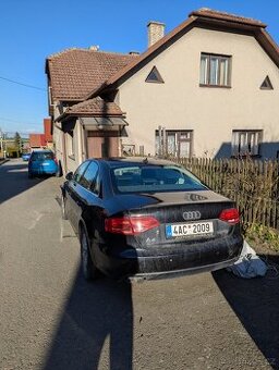 Audi A4 B8 2.0 TDI – po nehodě (levý přední bok)