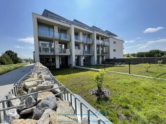 Pronájem bytu 2+kk, 53m2, s balkónem a parkovacím stáním, re